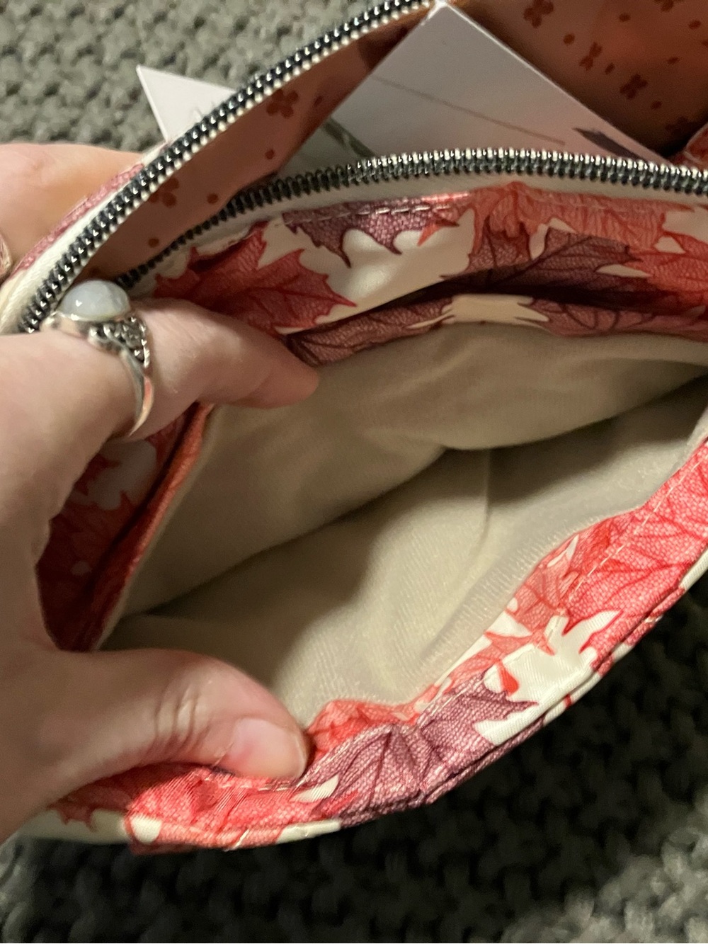 NWT Lug Dory Mini Maple Leaf Print Bag - Picture 4 of 6